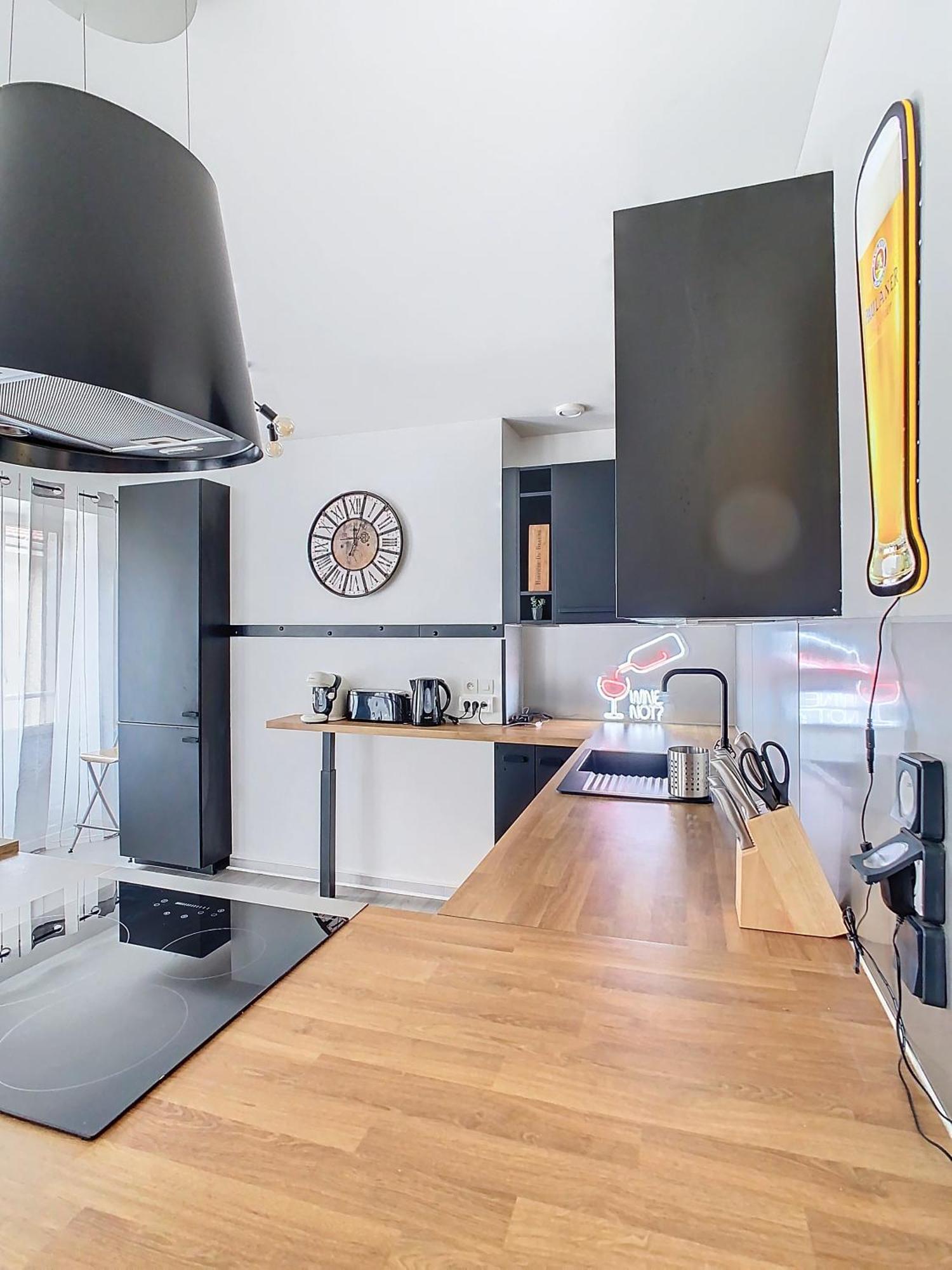 Le Loft, 2 85 M2, Hyper Centre, Proche Gare * Voiron